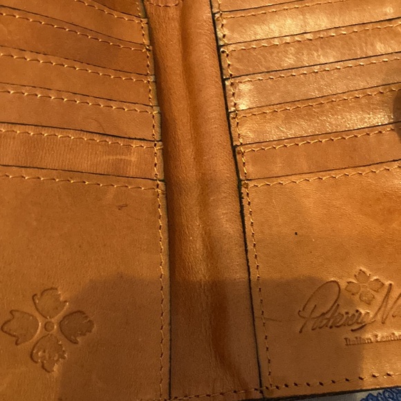 Patricia Nash leather floral wallet - Picture 11 of 16